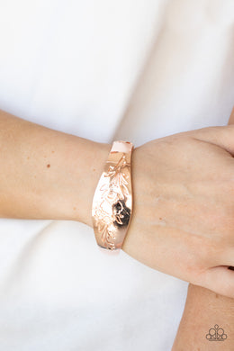 B150 Fond of Florals - Rose Gold